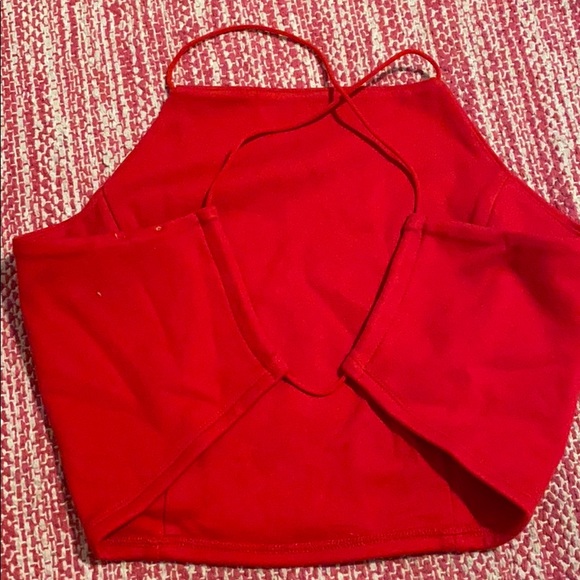 Red crop top - Picture 2 of 3